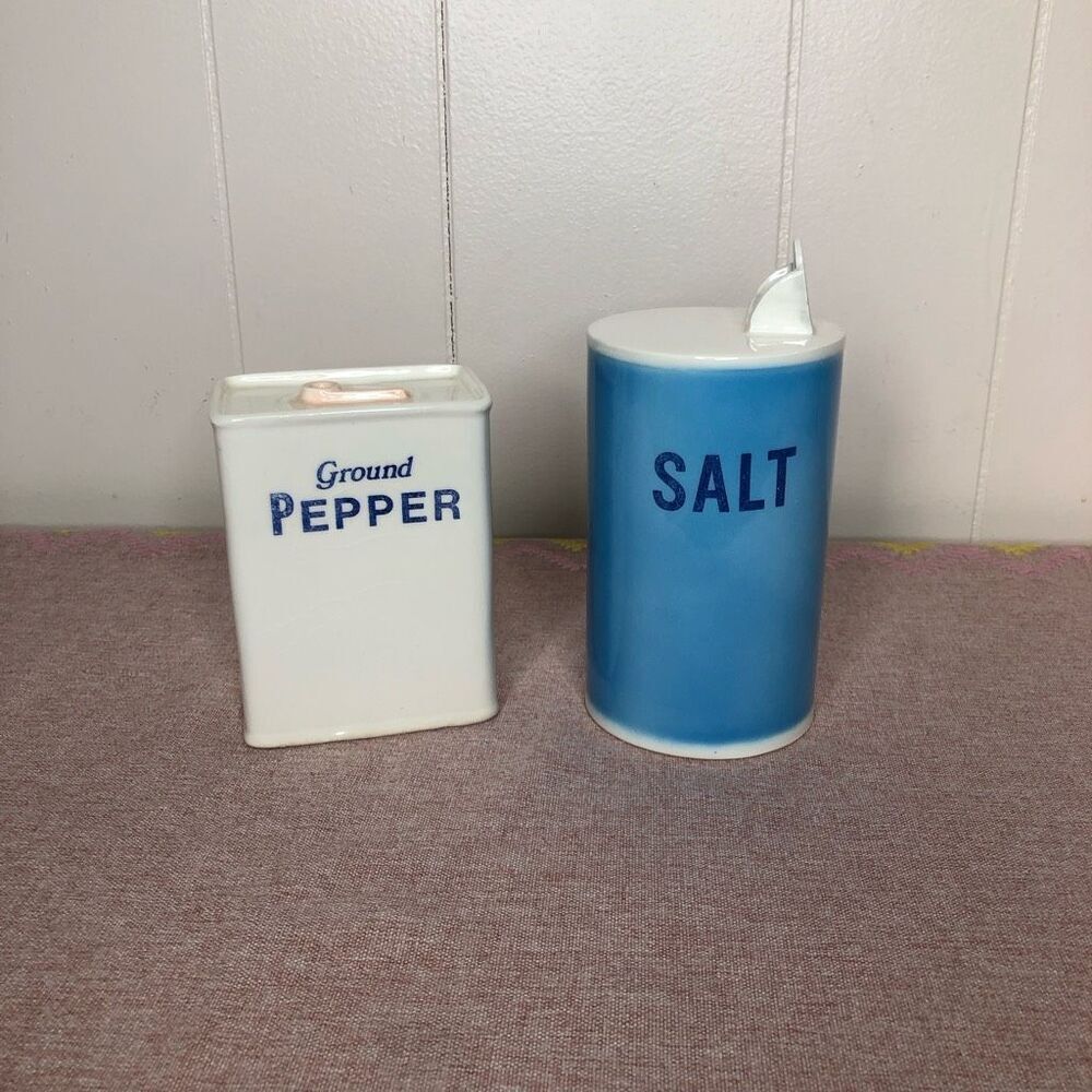 Vintage Betty St. John For Shafford Graphic Ceramic Salt & Pepper Set Blue White